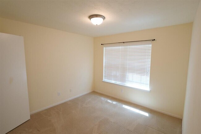Building Photo - 814 Rosa Del Villa Ct