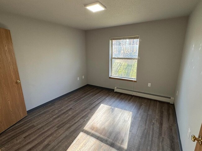 Building Photo - 417 Lotus St