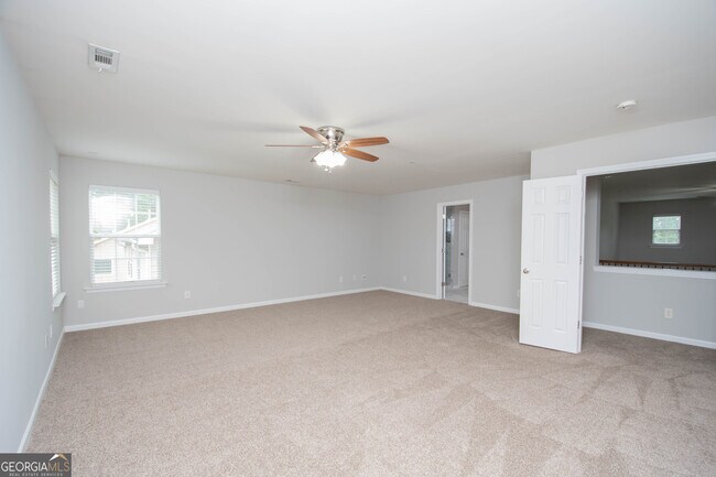 Building Photo - 179 Scenic Hills Dr