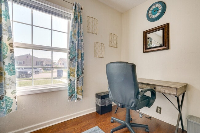 Building Photo - 1111 E Grant St