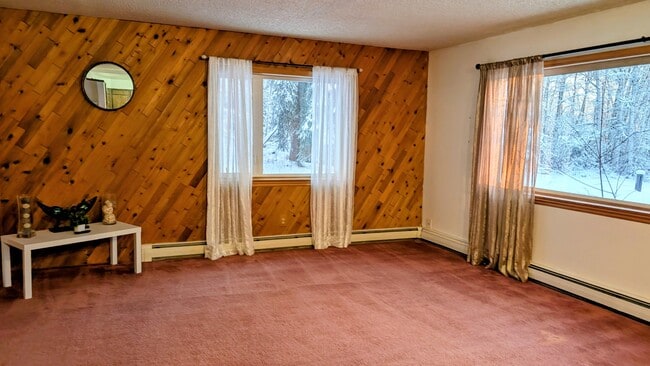 Building Photo - 608 Ridgecrest Dr