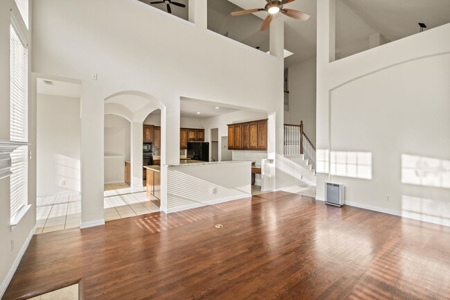 Building Photo - Stunning 4-Bedroom Rental Home with office...