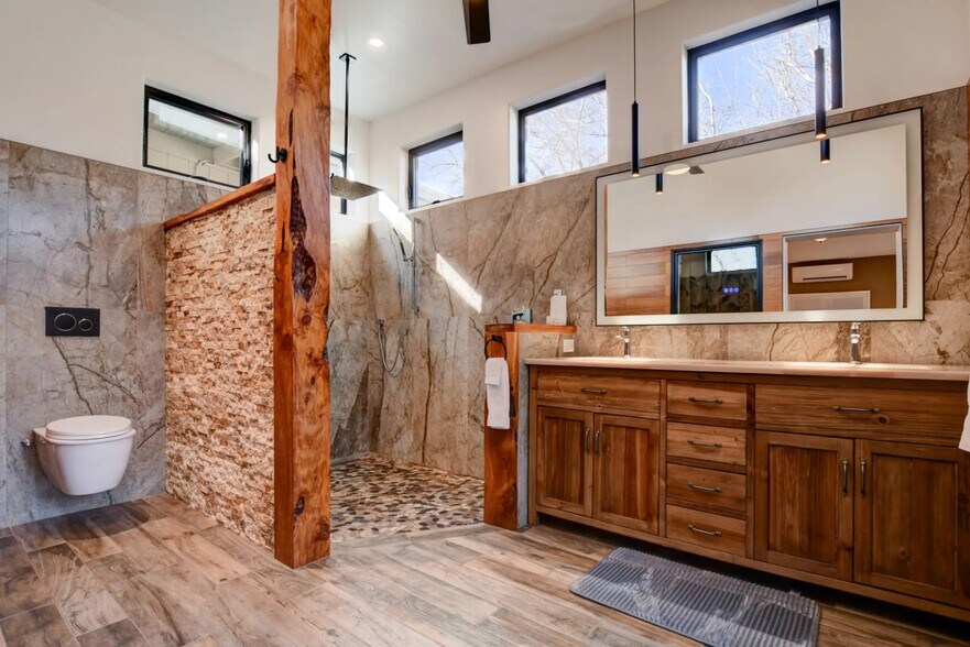 Building Photo - 182 Meadow Lark Dr