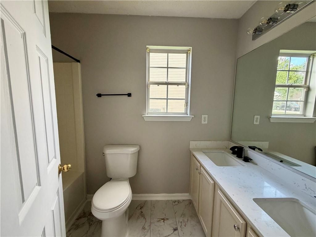 Building Photo - 3354 Waggoner Ln