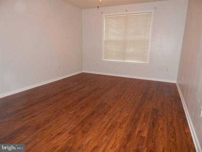 Building Photo - 9802 Minuteman Ct