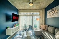 Building Photo - 333 E Roosevelt St