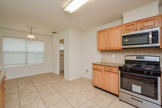 Building Photo - 18326 Thicket Grove Rd