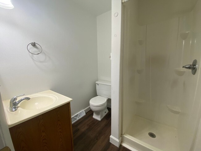 Building Photo - $1,500 | 3 Bedroom, 1 Bathroom Duplex | NO PETS | Available for an August 1st, 2026 Move In!