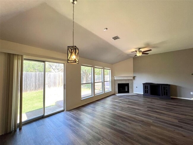 Building Photo - 15053 Babbling Brook Dr