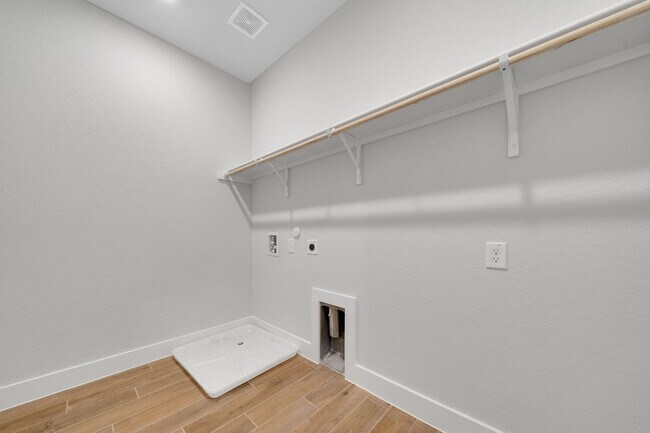 Building Photo - COMING SOON!!!  Beautiful Townhome!