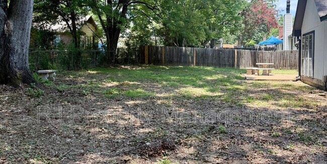 Building Photo - 4521 Stony Point Dr