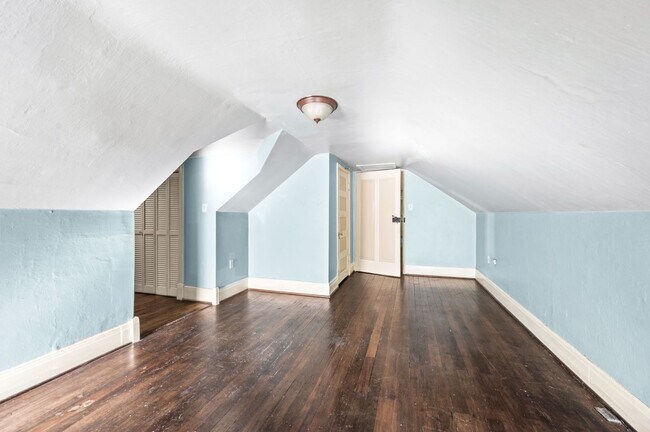 Building Photo - Charming 4BE/3BA Home in Historic Downtown Franklin!