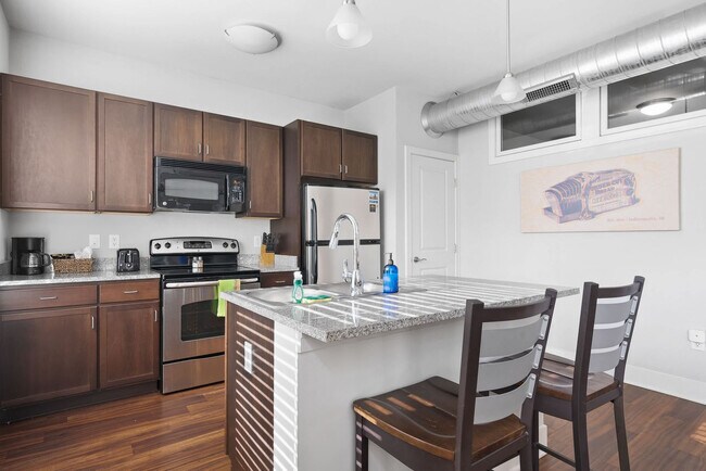 Building Photo - 235 S Delaware St