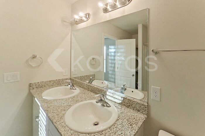 Building Photo - 3578 Koval Dr