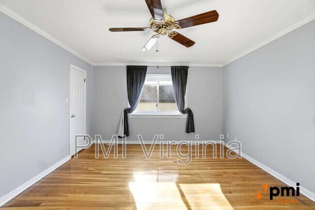 Building Photo - 436 Longleaf Rd