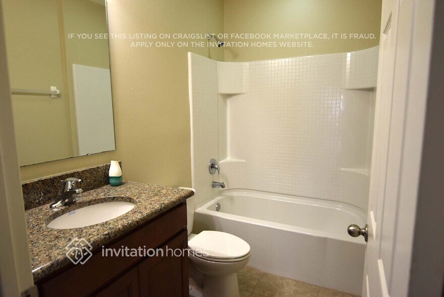Building Photo - 3815 Harvest Cir