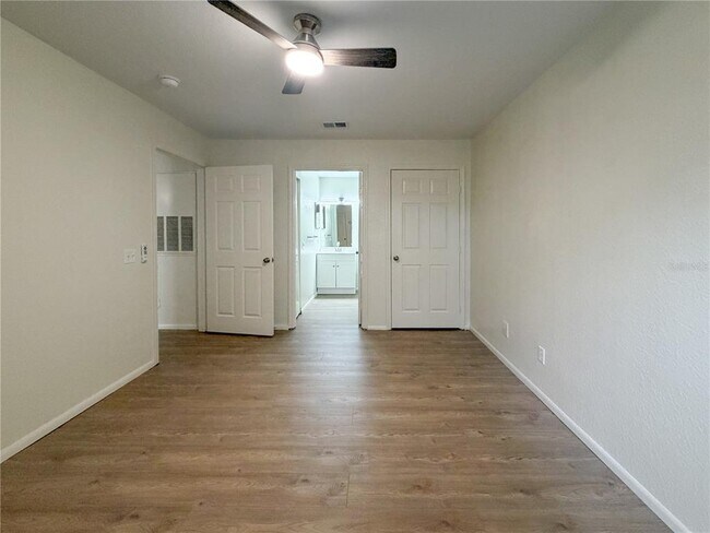 Building Photo - 36101 Deer Creek Dr