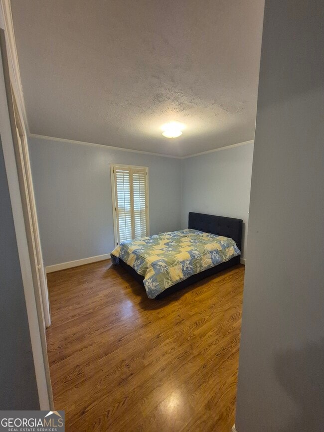 Building Photo - 930 Hill Pl