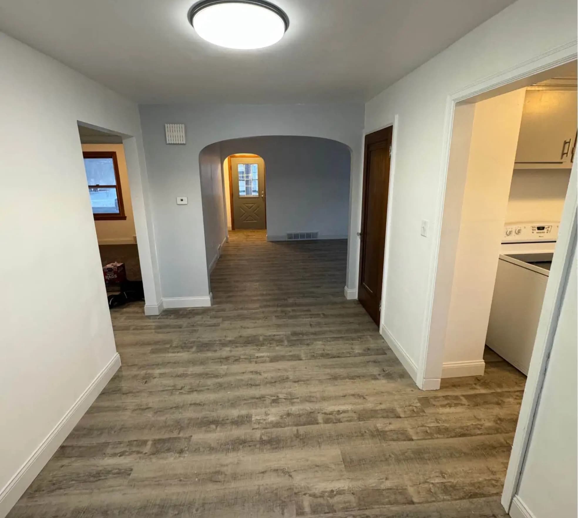 Building Photo - 1006 N 1st Ave