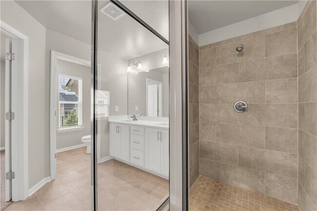 Building Photo - 1486 Fern Ridge Ln