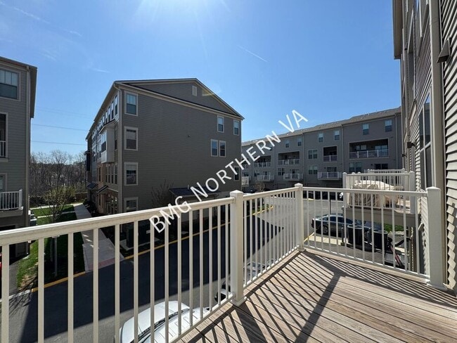 Building Photo - 206 Park Central Ter