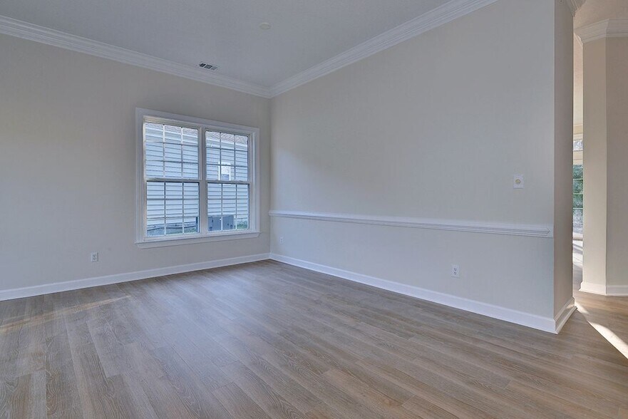 Building Photo - 6356 Glen Wilton Ln