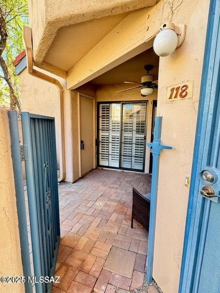 Building Photo - 4281 N River Grove Cir