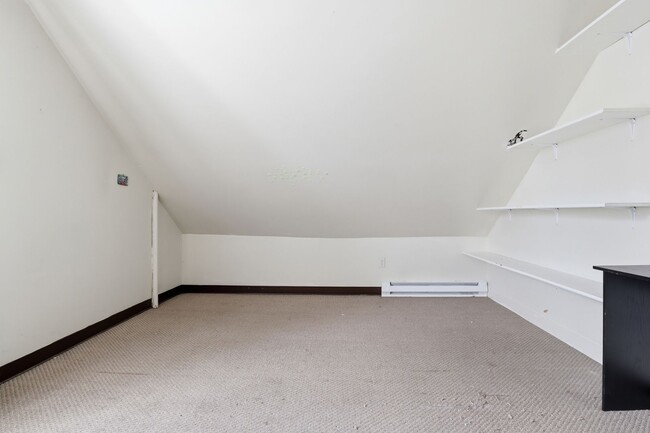 Building Photo - 3015 N 5th St