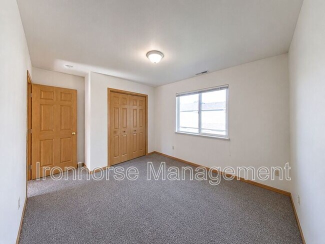 Building Photo - 2460 Wheeler Dr