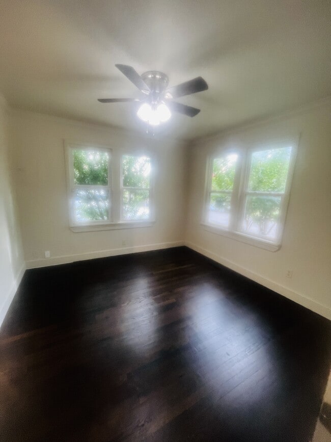 Building Photo - 1148 N Kentucky Ave