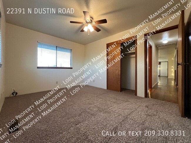 Building Photo - 22391 Dustin Rd