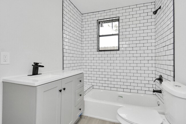 Building Photo - 262 De Boll St