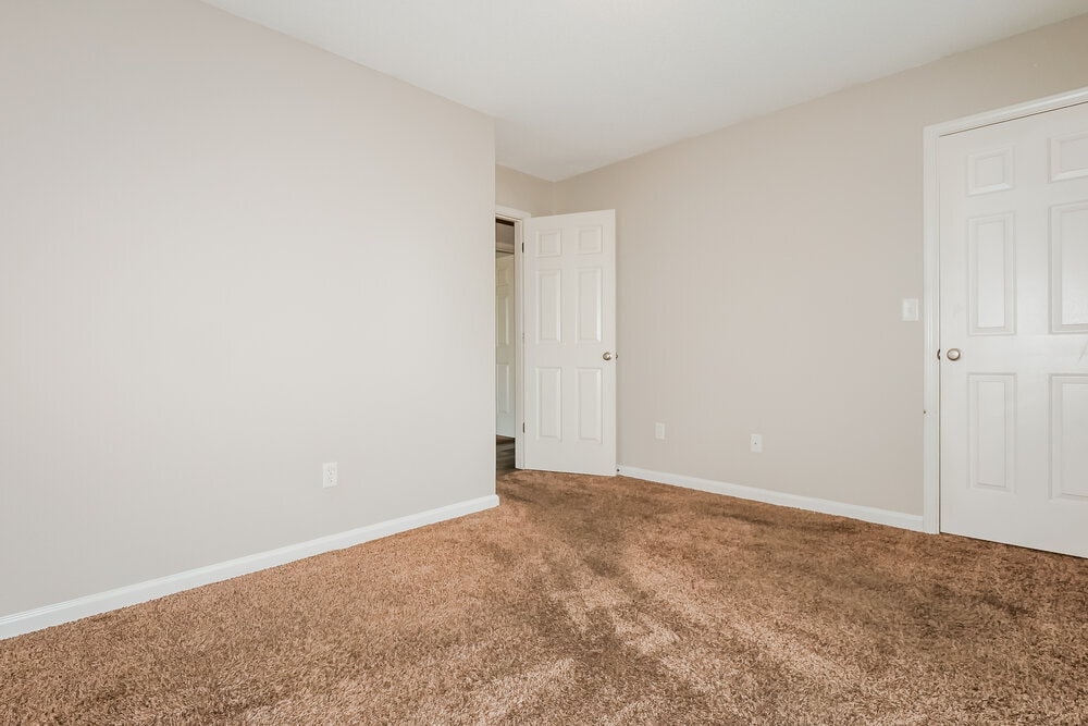 Building Photo - 7296 Green Ash Dr