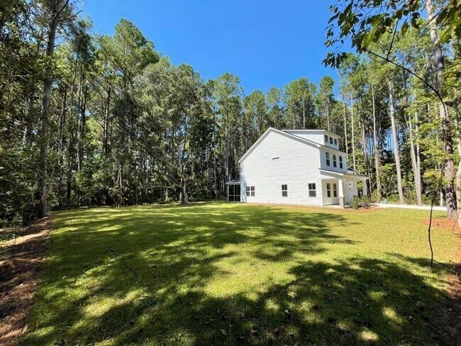 Building Photo - 1053 Rosa Green Rd