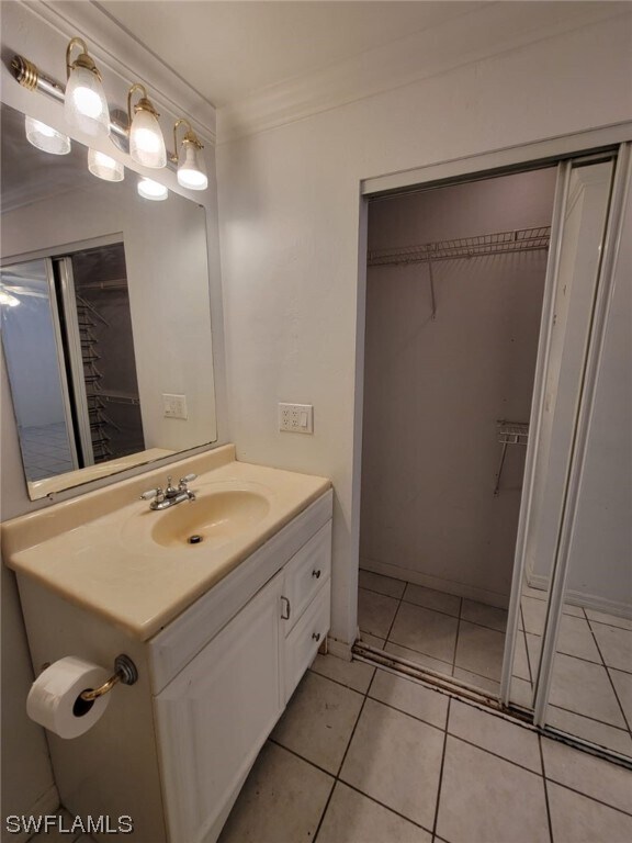 Building Photo - 3728 Santa Barbara Blvd