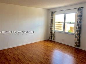 Building Photo - 401 Golden Isles Dr