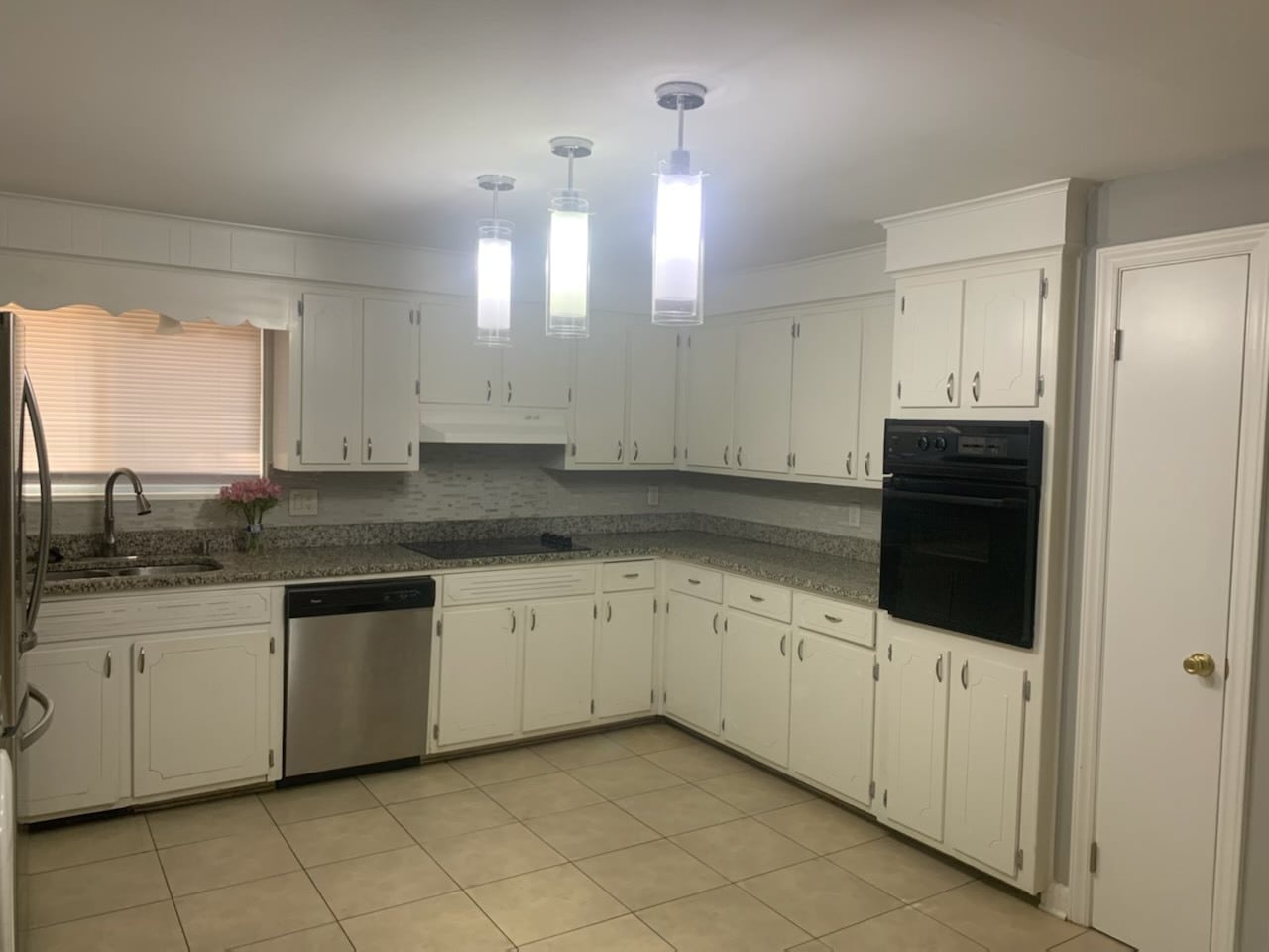 Building Photo - 7631 Glencannon Dr