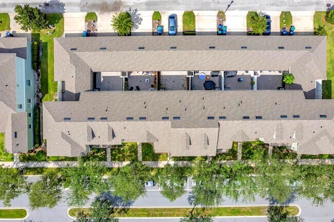 Building Photo - 11511 Sunsail Ave