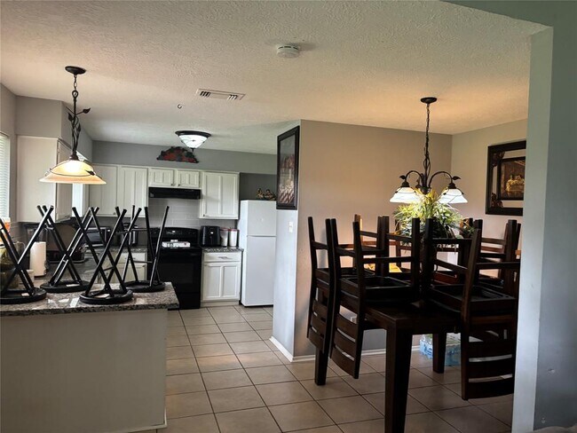 Building Photo - 22223 Spring Gate Dr