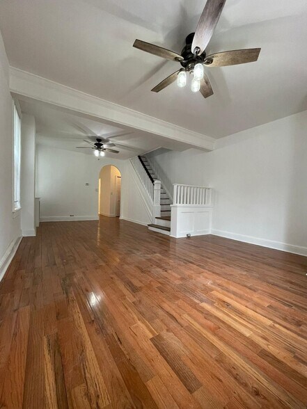 Building Photo - 3885 Manayunk Ave