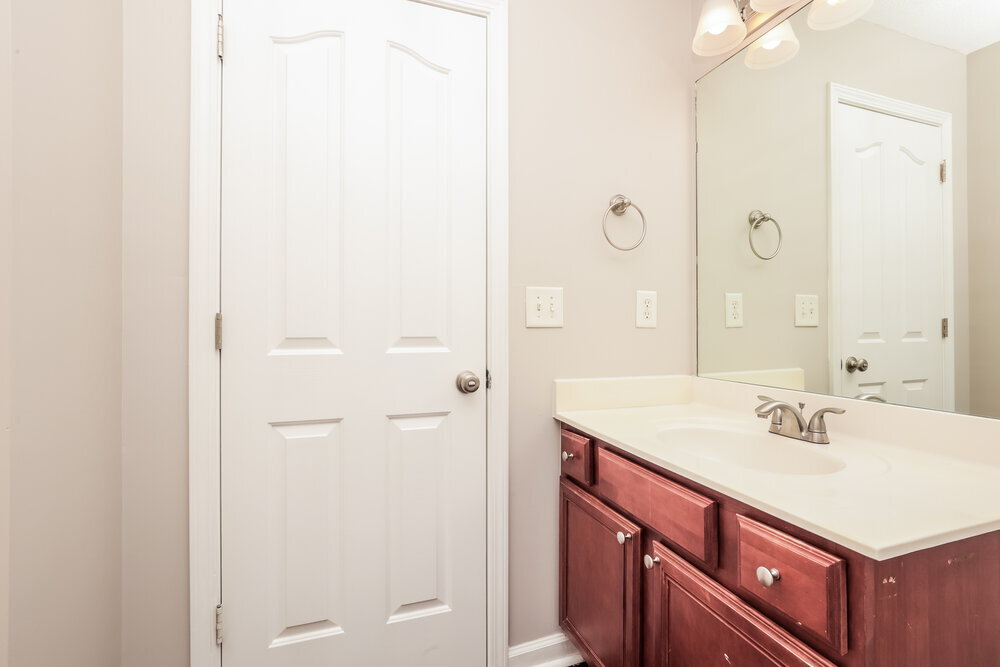 Building Photo - 1025 Lakewalk Dr