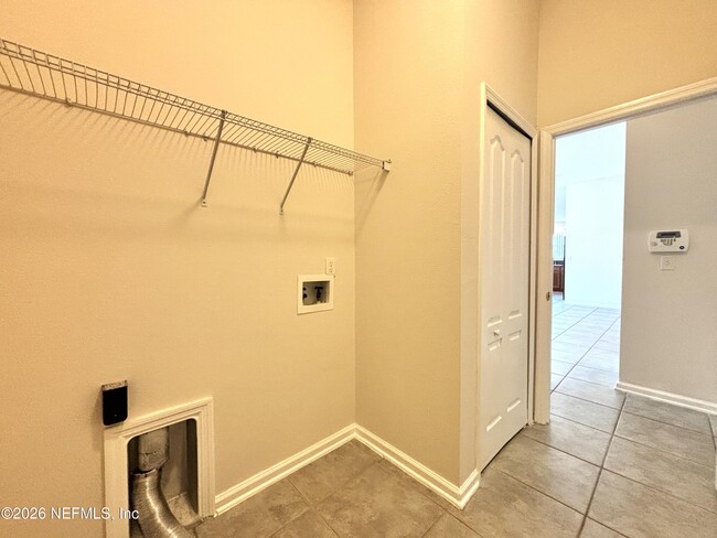 Building Photo - 2515 Crestdale Ct