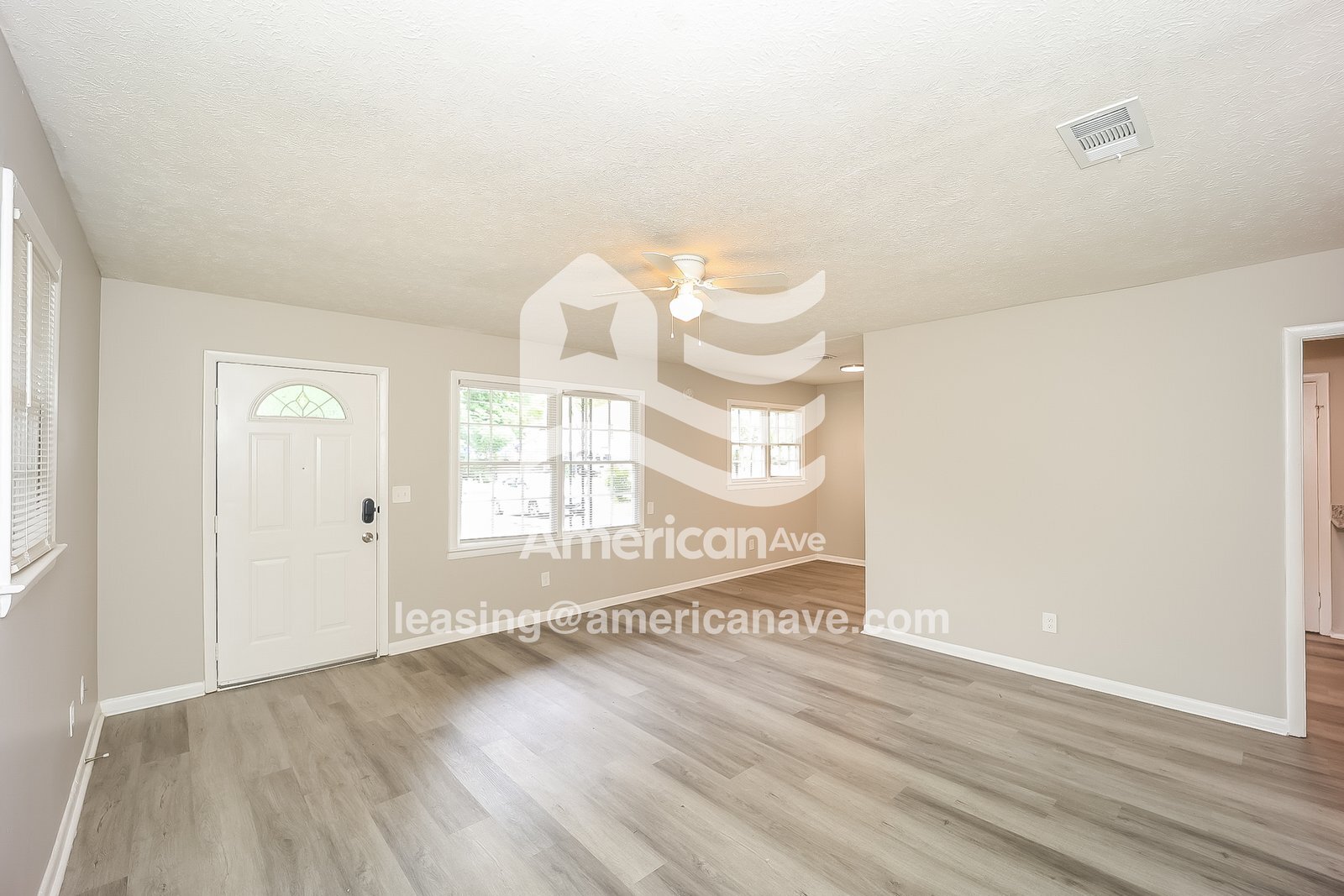 Building Photo - 1122 Briarwood Ave