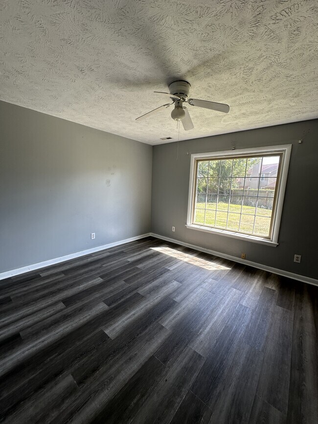 Building Photo - 7882 Uriah Dr