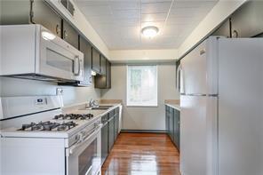 Building Photo - 7206 Pine Way