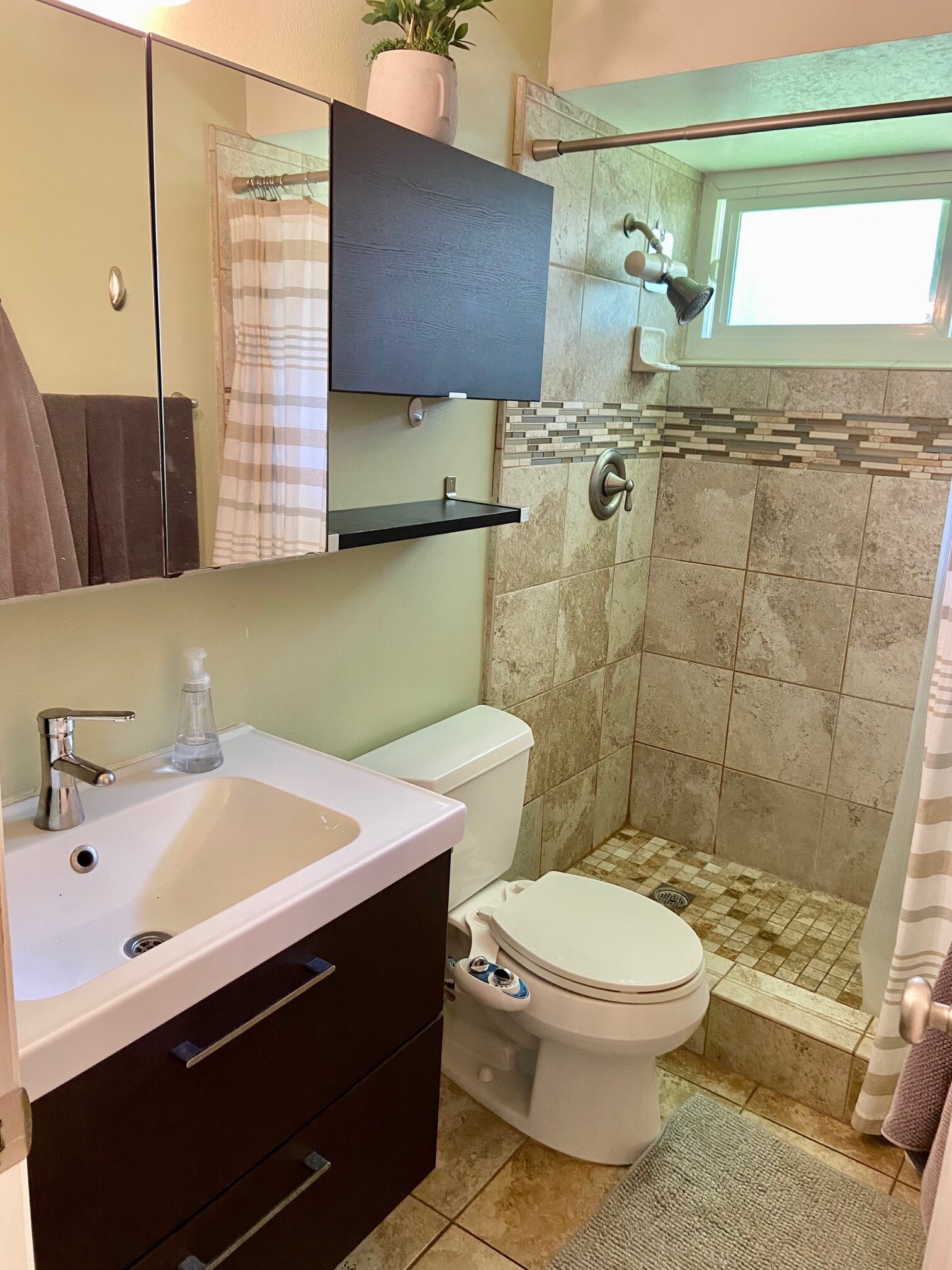 Building Photo - 2573 Oxford Lane