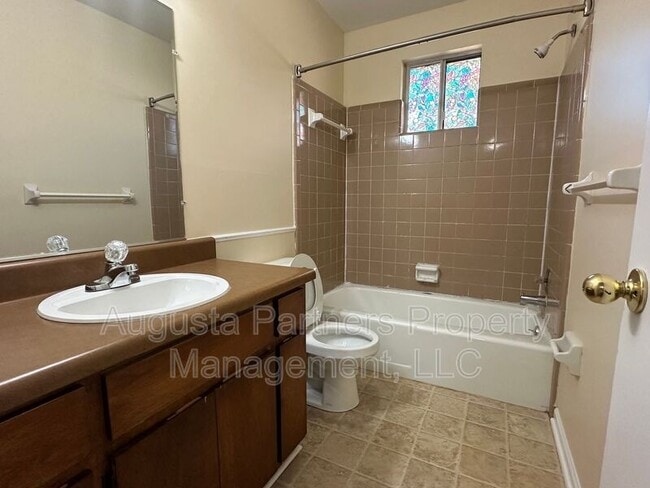 Building Photo - 4613 Renee St