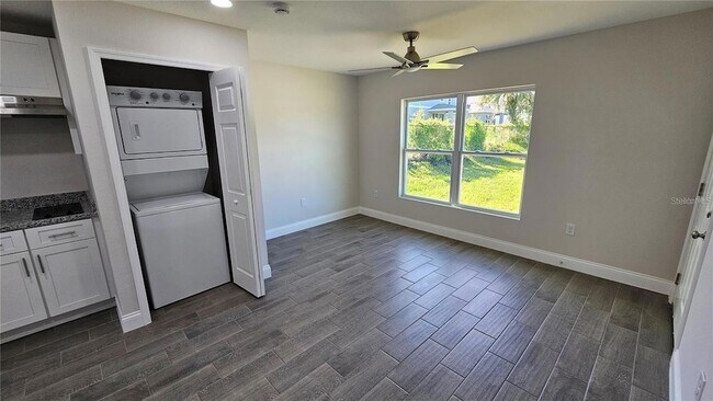 Building Photo - 602 Lime Ave