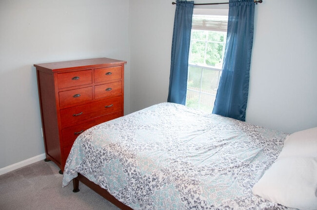 Building Photo - 21672 Kings Crossing Terrace