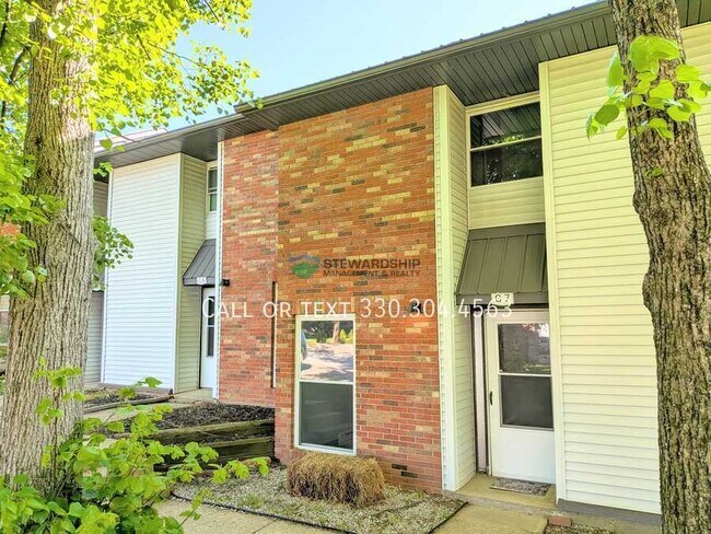 Building Photo - 235 Engadine Ct